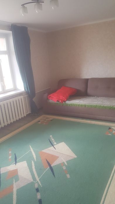 Здається 2 х кімнатна квартира