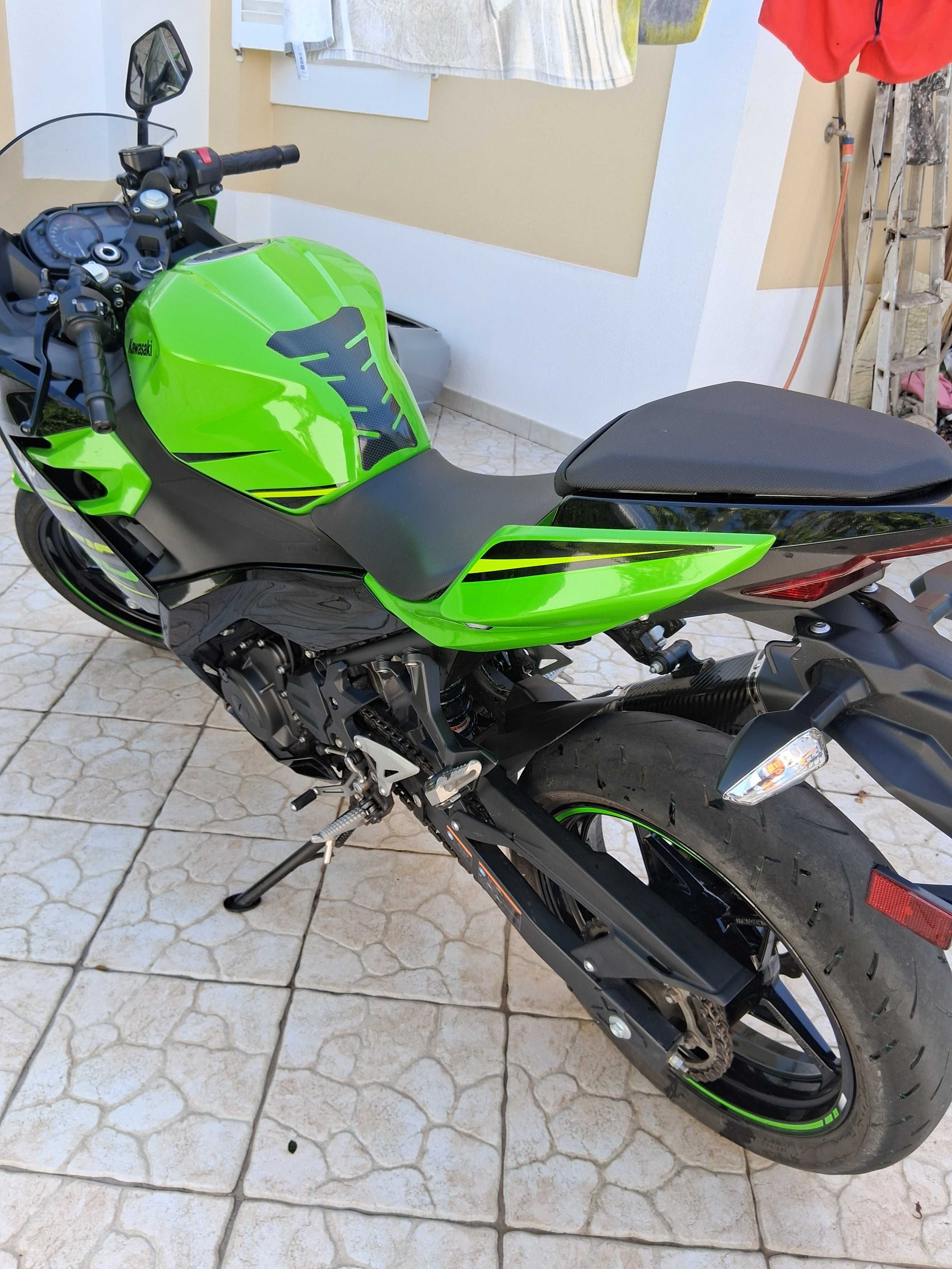 kawasaki ninja 400