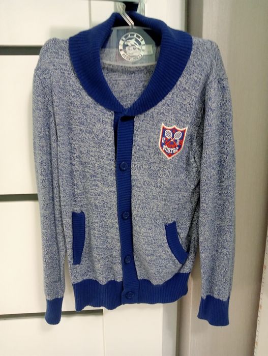 Sweter rozpinany dla chłopca, rozmiar 122