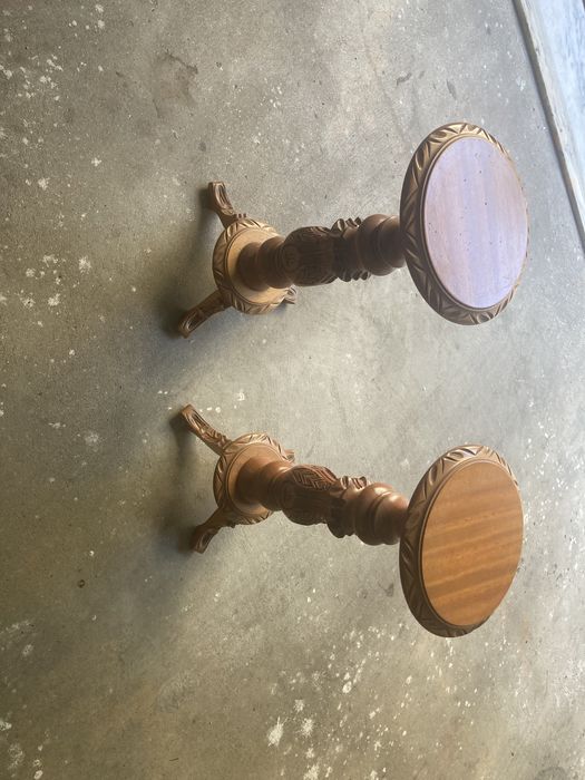 Bases em madeira para colocar decoracoes.