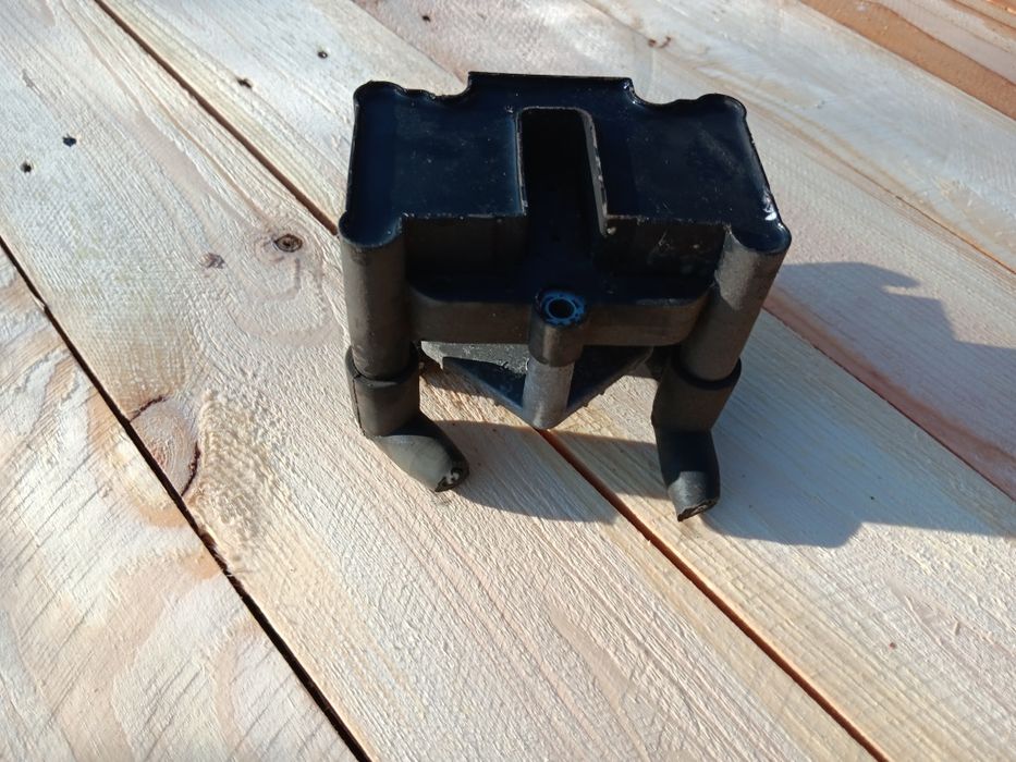 Vw volkswagen Golf IV 4 1.6 8v AKL cewka zapłonowa audi a3 a4 Bora