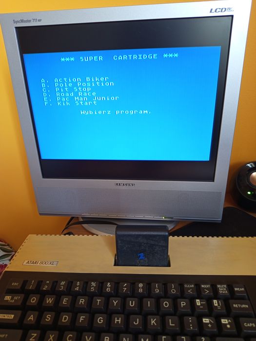 Atari cartridge z grami