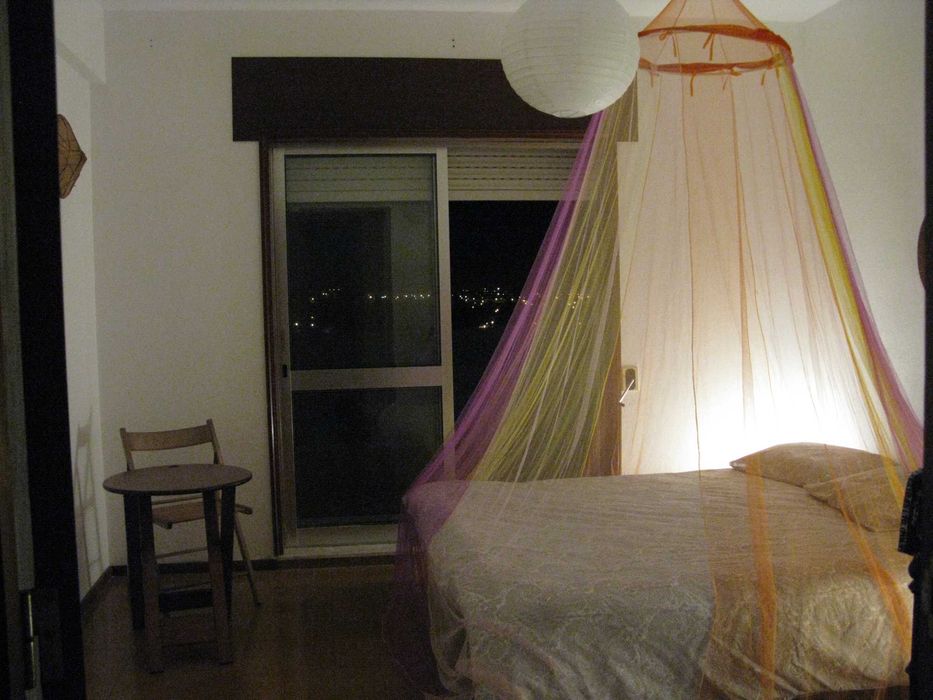 Aluga-se apartamento T1 em Miramar