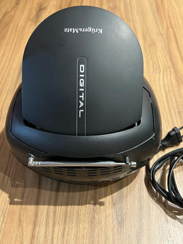 Magnetofon Kruger&Matz KM6101 boombox radio otwarzacz CD