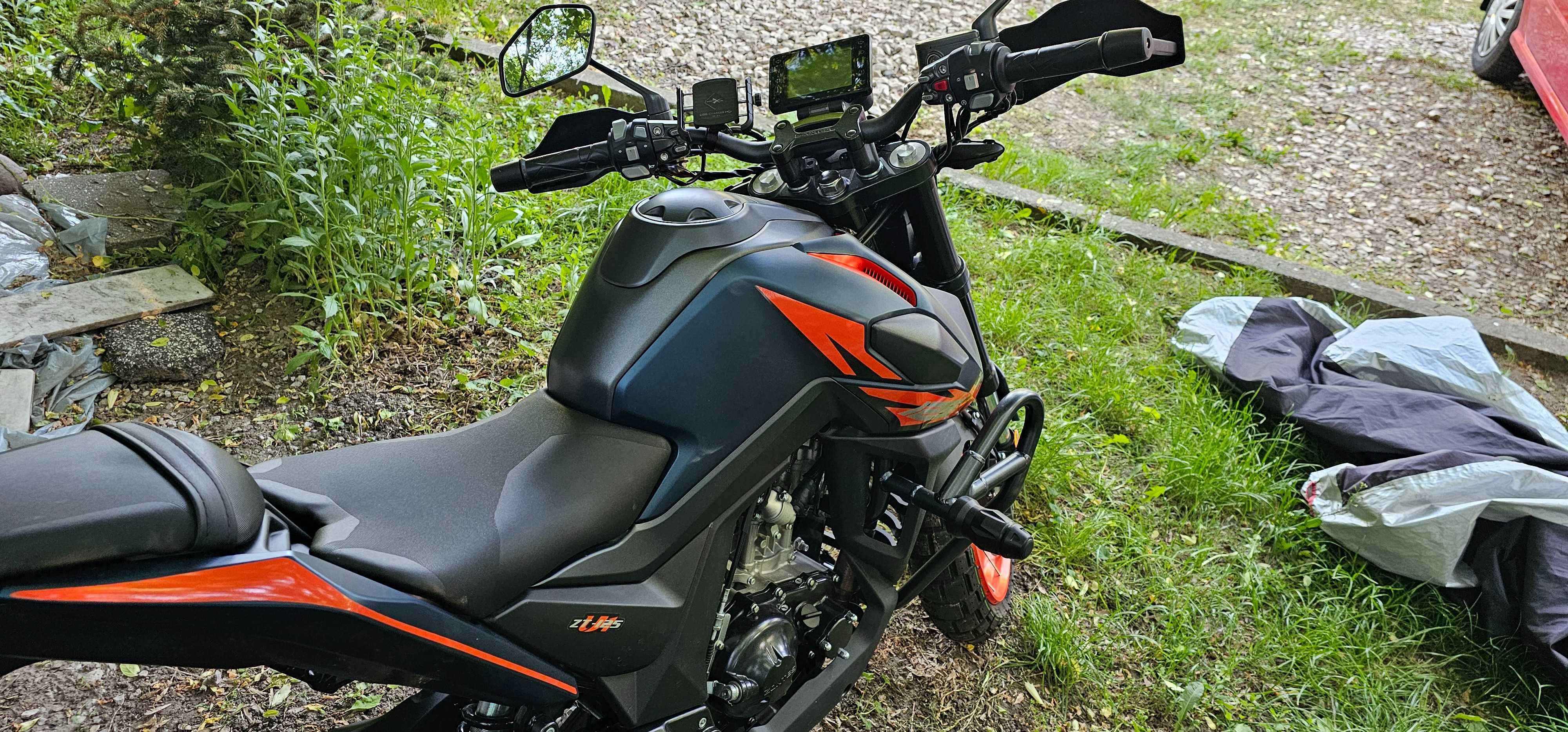 Motocykl Zontes 125-U1 2023