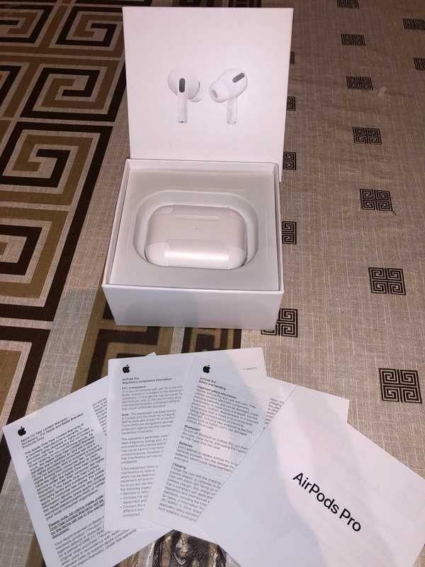 Słuchawki AirPods Pro Apple pierwszej generacji