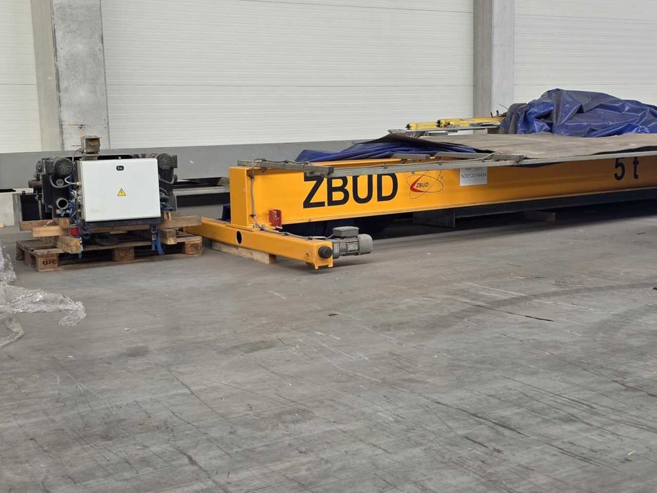 Suwnica natorowa ZBUD 5T estakada 8x18m UDT