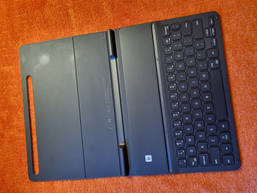 Samsung Keyboard Book Cover Galaxy Tab s8 + szkło hartowane