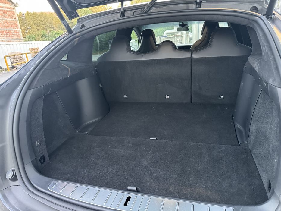 Tesla Model X 75D