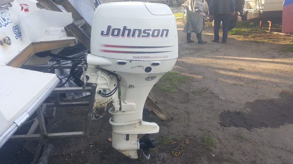 Silnik zaburtowy Johnson 50 km 4 suw