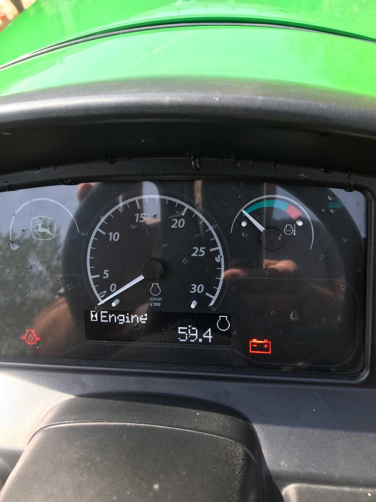 Trator John Deere