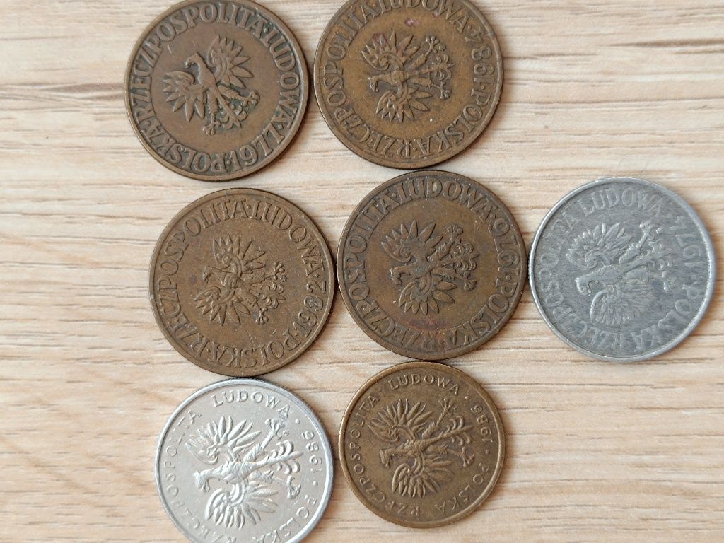 7 monet z PRL , 4x 5 zł, 1x 2 zł, 2x 50 gr.