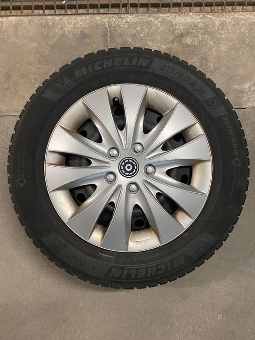 Opony zimowe michelin alpin6 215/60 r16 99T plus felgi stalowe 16”.