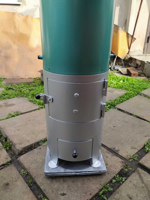 Водонагрівач " ТІТАН " на дровах. на 100 літрів