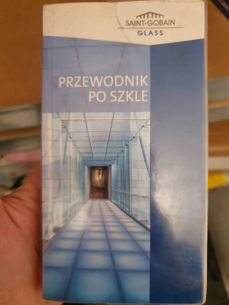 Przewodnik po szkle Saint-Gobain