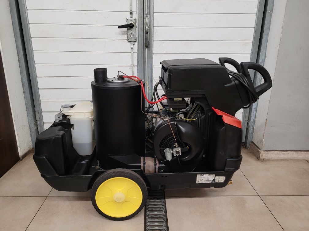 Myjka Ciśnieniowa Karcher HDS 650-4M * Gorąca Woda * DUŻY WYBÓR * 400V