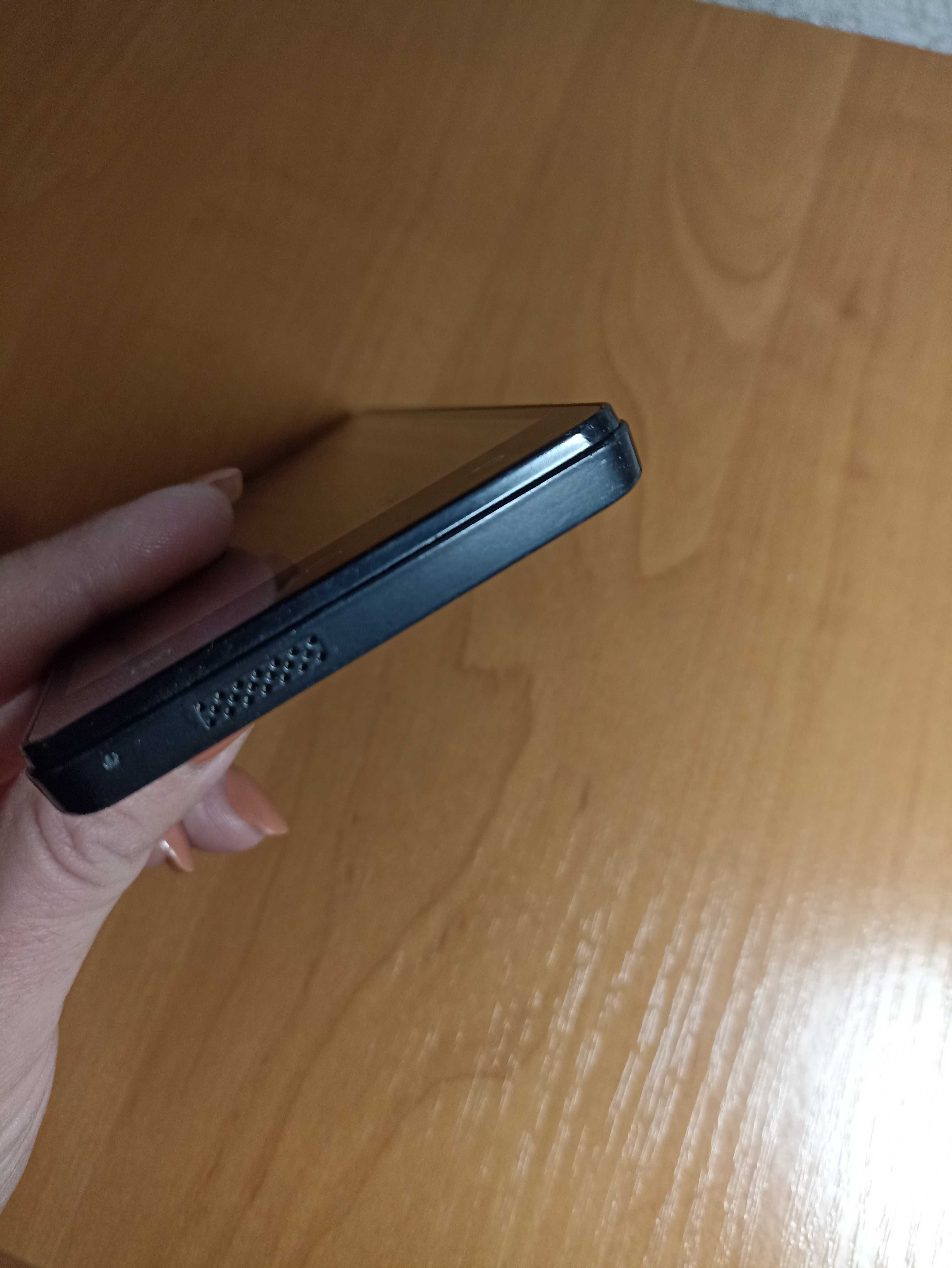 Мобільний телефон Doogee X5 чорний б/у