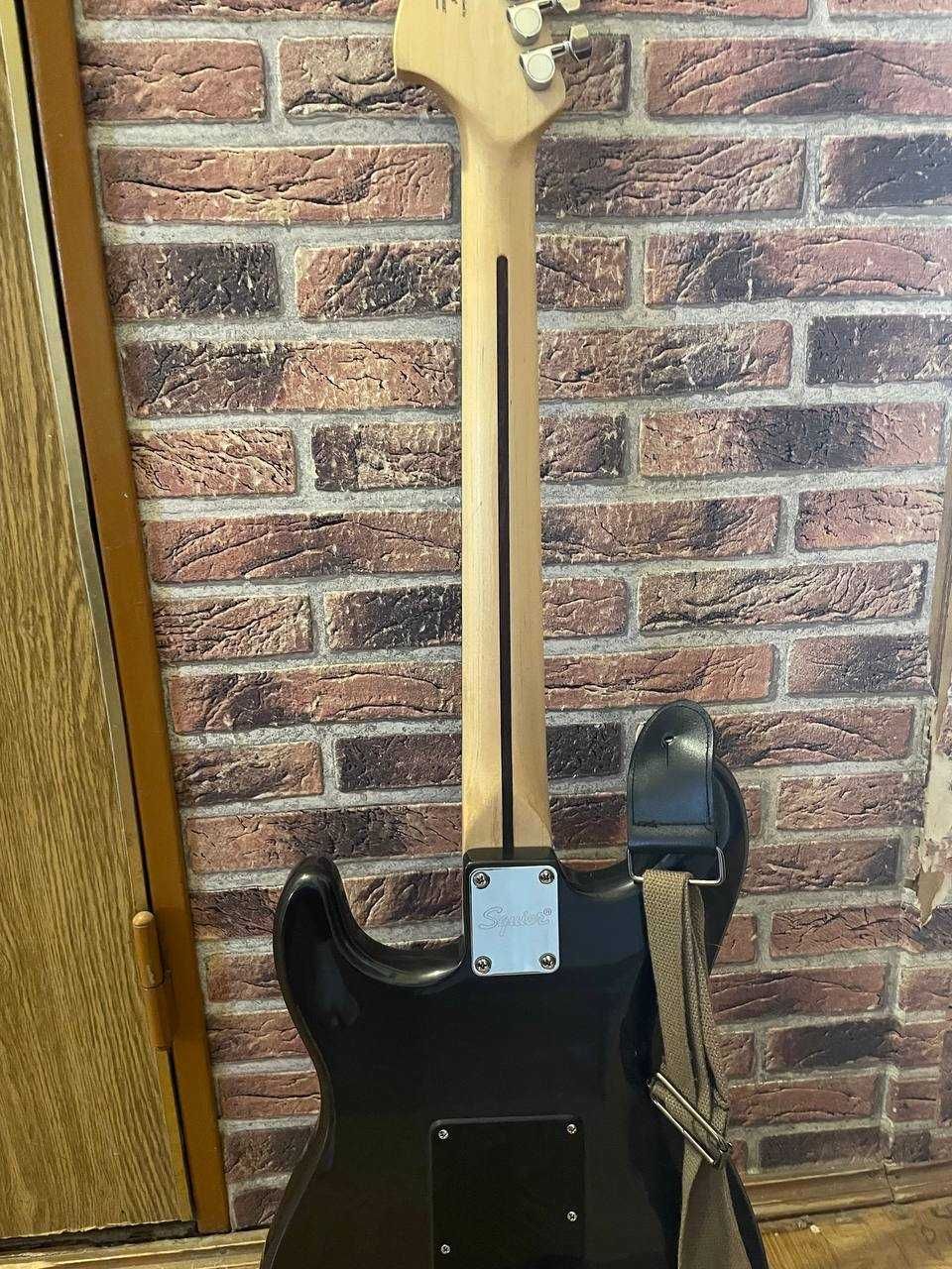 Електрогітара Squier by Fender Affinity Series Stratocaster HSS