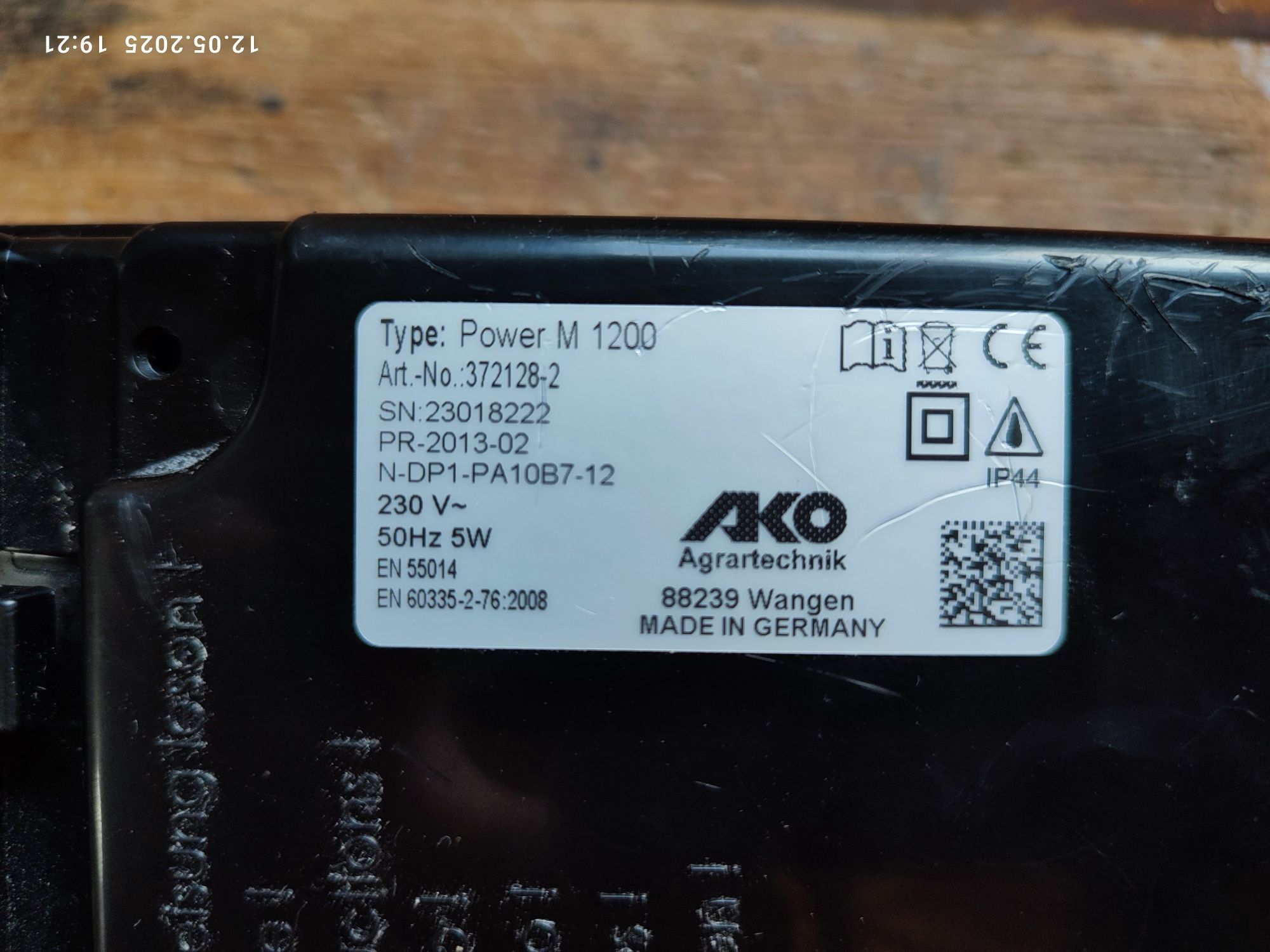 Elektryzator , pastuch AKO Power M 1200 1,7/1,2J dla bydła, kóz, koni