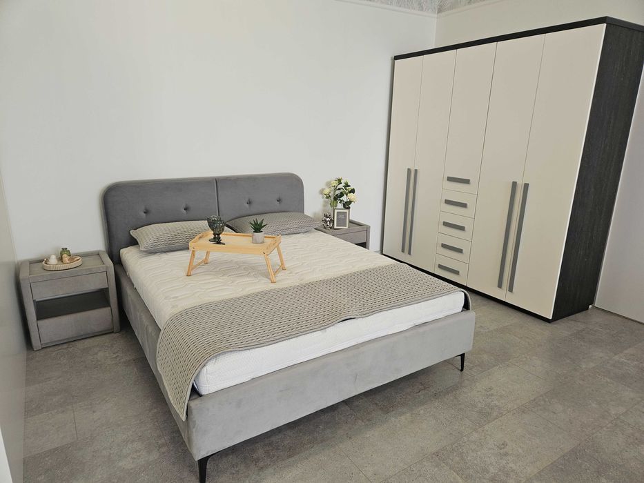 Duży zestaw mebli do sypialni. Wyprzedaż ekspozycji -30%. Front lakier