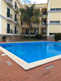 Apartamento T1 com piscina para férias em Ferragudo