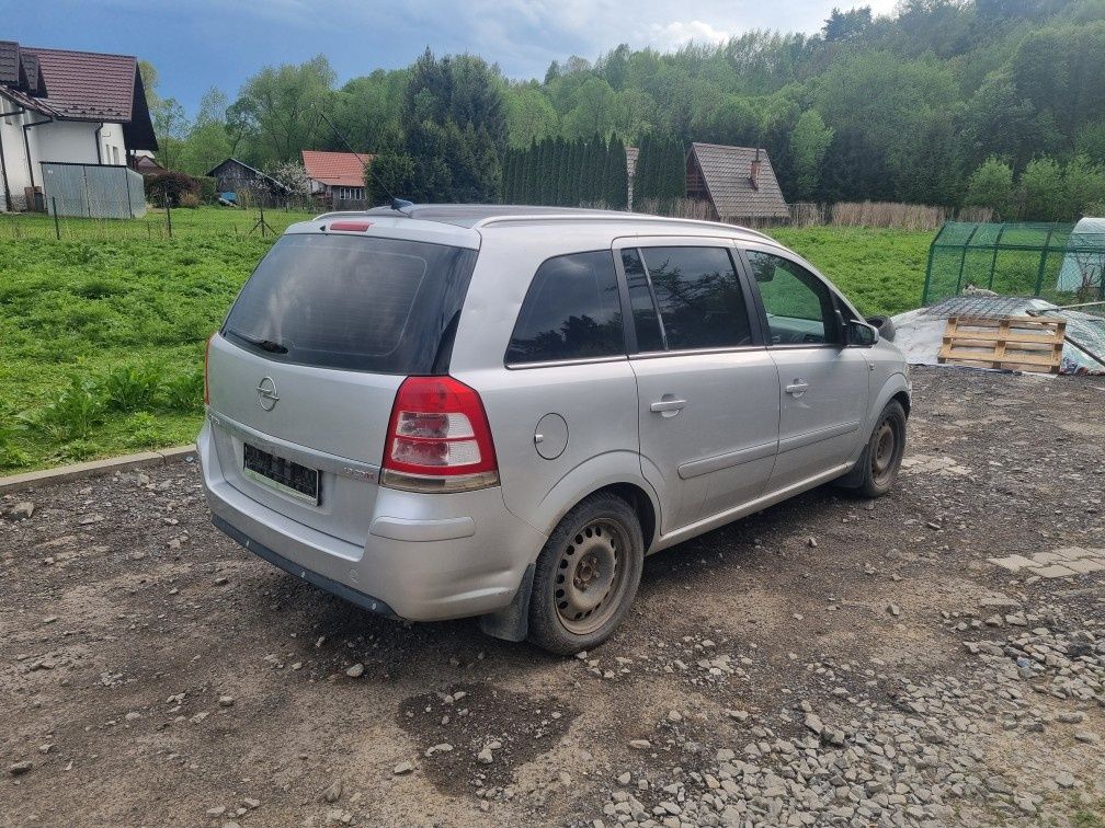 Zafira b 1.9cdti 150km z157 na czesci