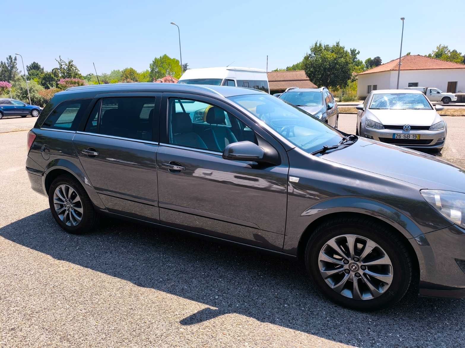 Opel astra h cosmo plus