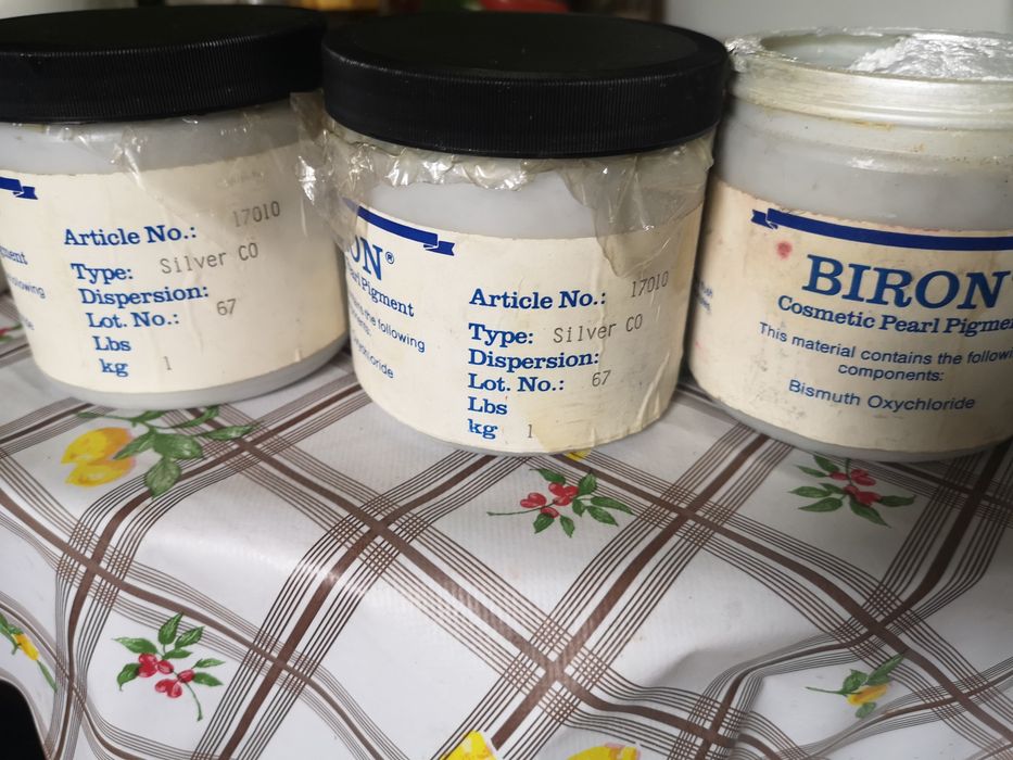 Pasta perła srebrna barwnik bismuth