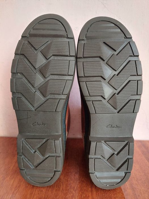 Черевики clarks на gore tex оригінал 

Стан класний 

Розмір по бірці: