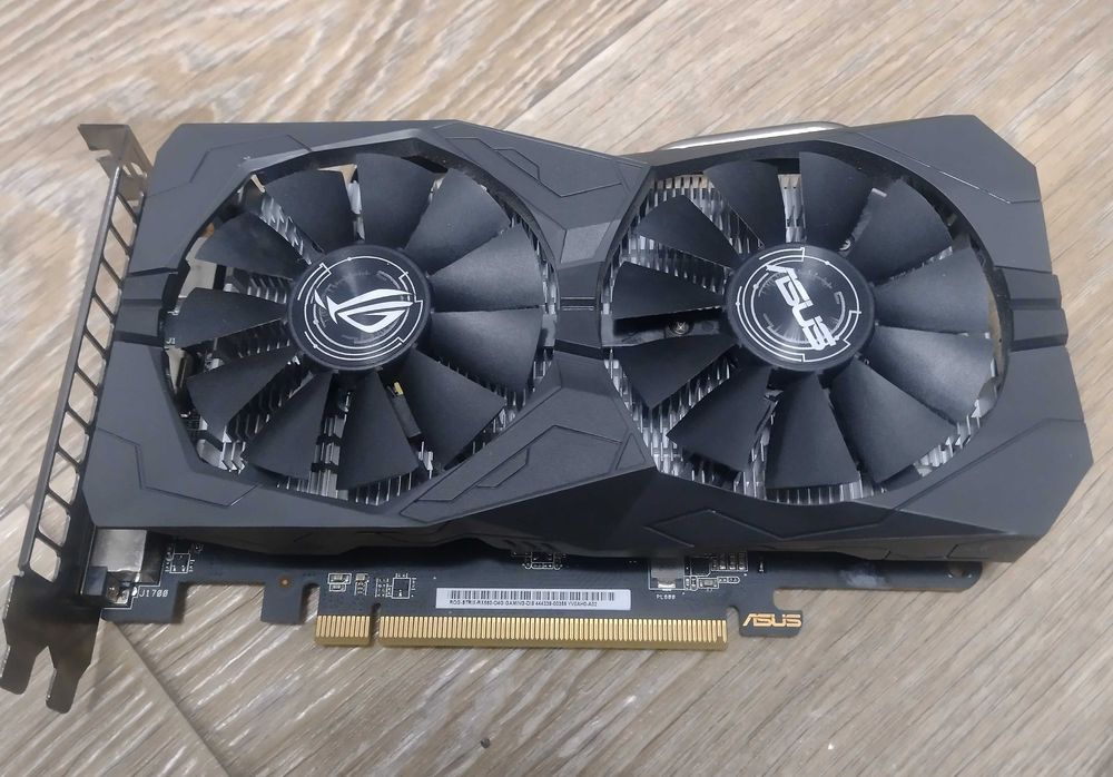 Asus StriX RX560 4GB ddr5 128bit (отправил)