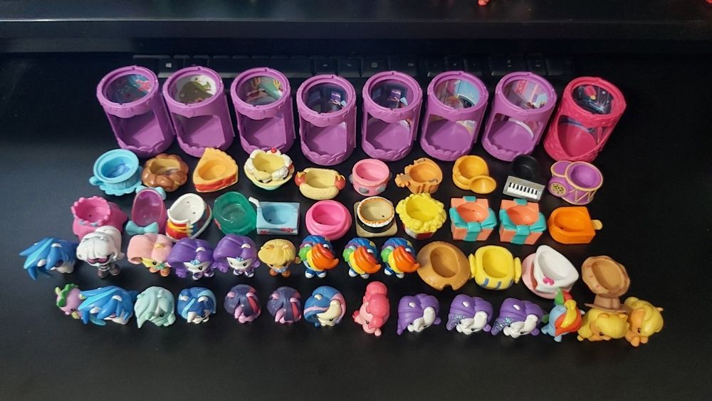 My Little Pony Cutie Mark Crew zestaw 23 figurki kucyków z podstawkami