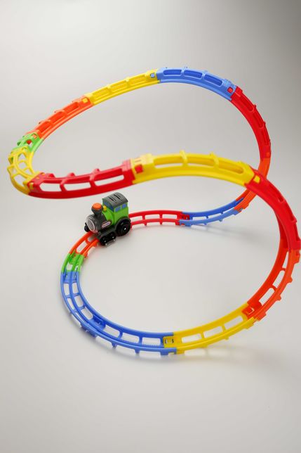 Железная дорога Little tikes поезд на батарейках игрушка для мальчиков