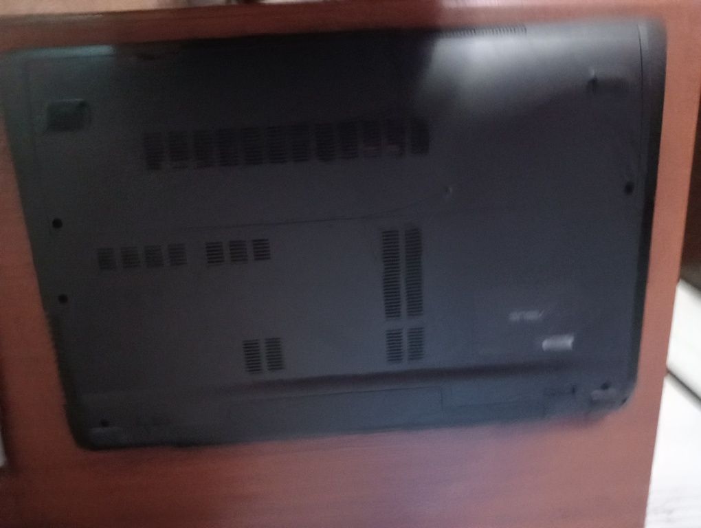 продам ноутбук ASUS.