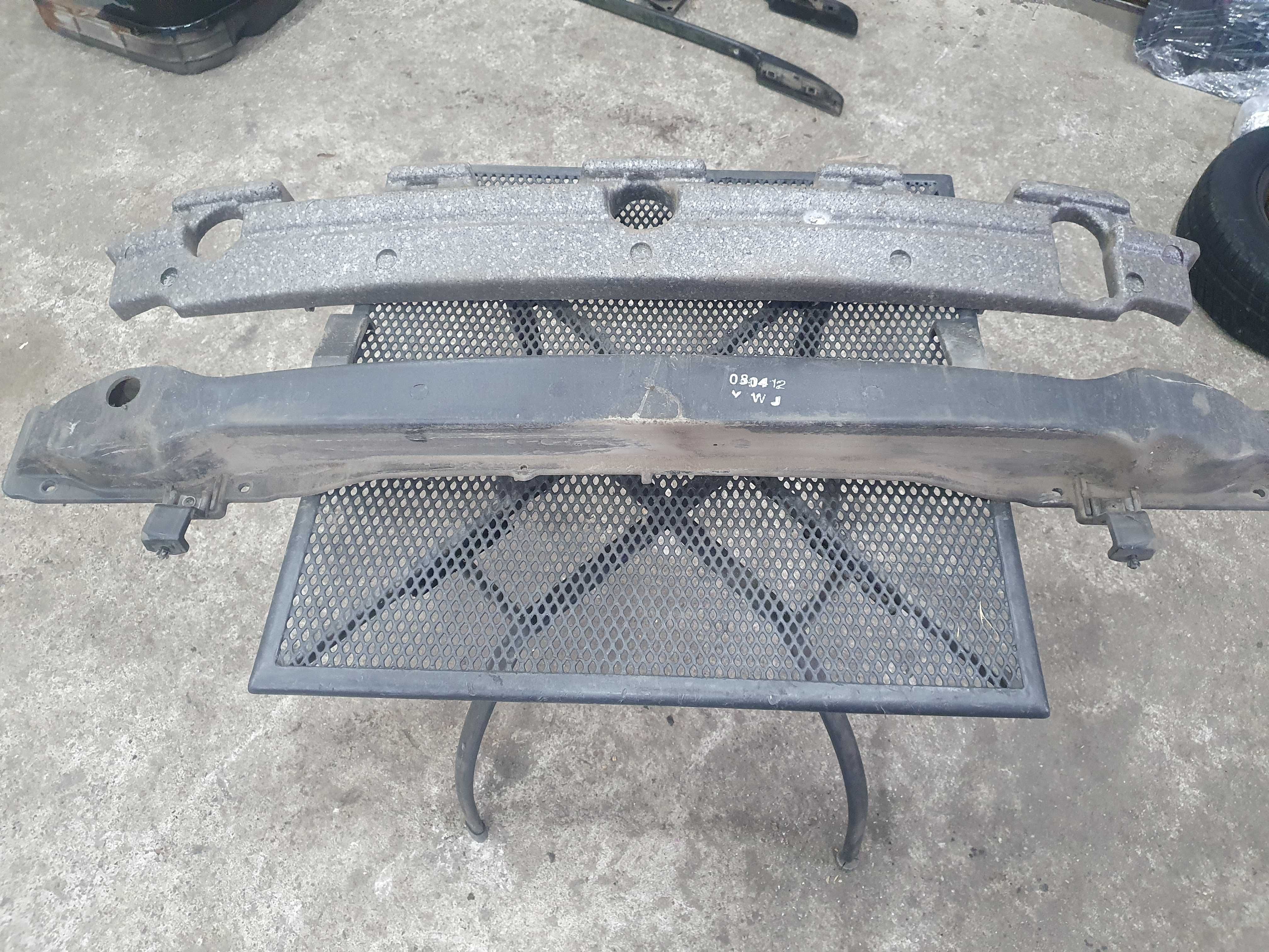 Belka pod zderzak tył tylny absorber Hyundai i30 cw kombi 2008 r kpl