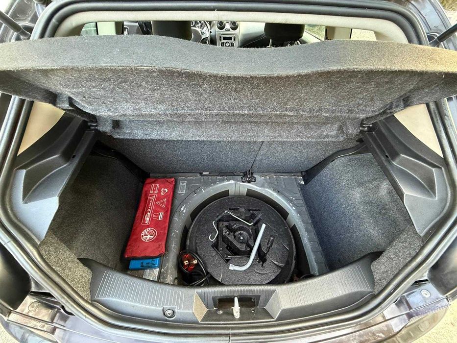 ALFA ROMEU MITO  1.6 JTD Distinctive