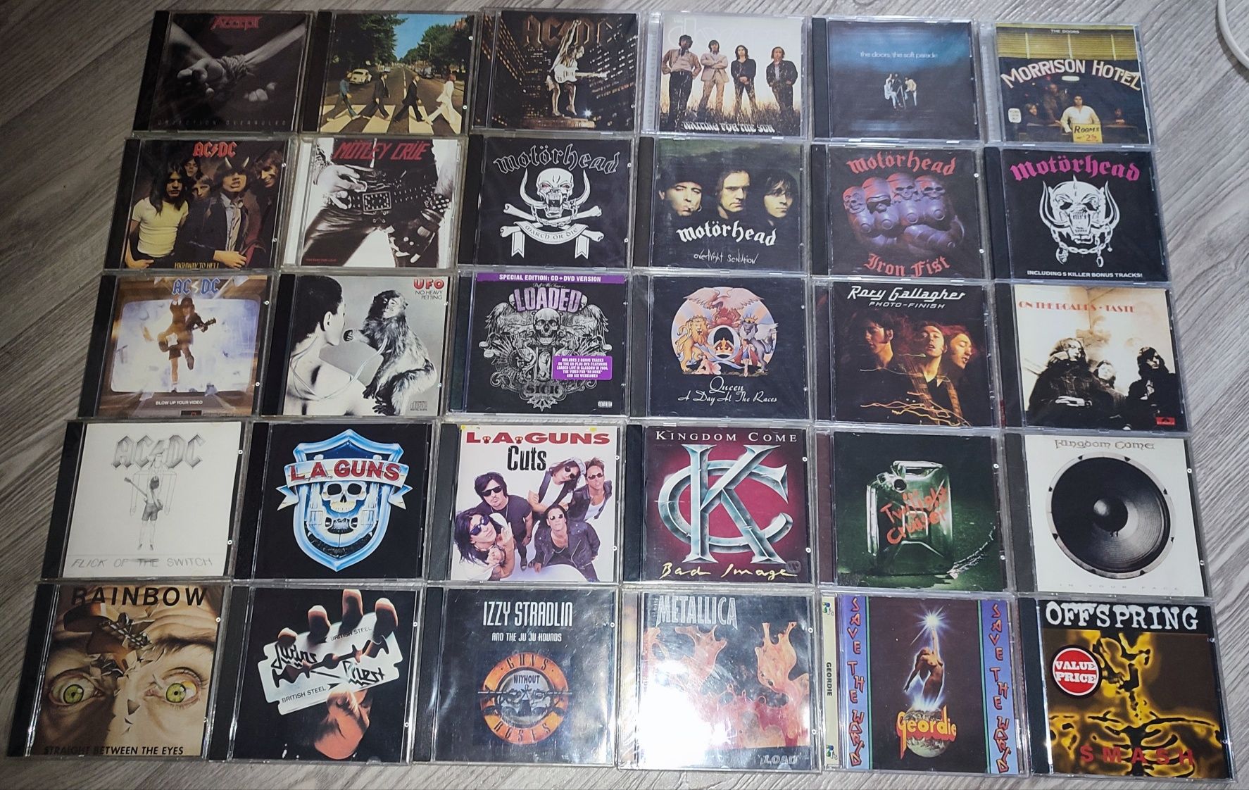 Фирменные CD ZZ Top,Kiss,M.Jackson,Visage,Prodigy,Nirvana,Wyclef Jean