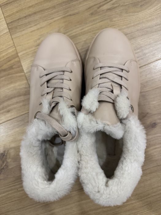 Зимові черевики пудрові 40 розмір