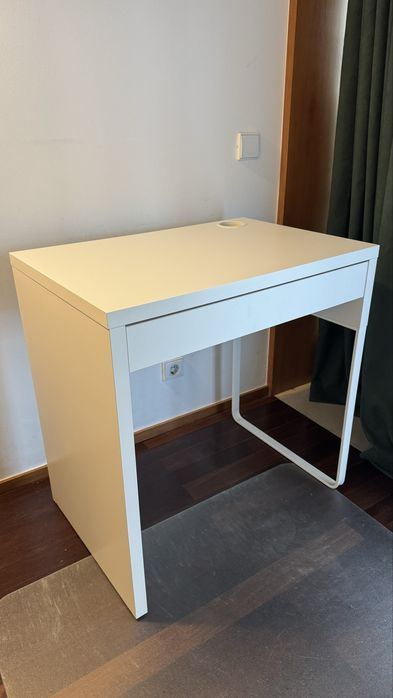 Mesa Micke Ikea, branco