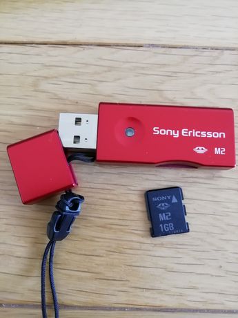 Cartão de memória M2 Sony e adaptador USB Sony Ericsson