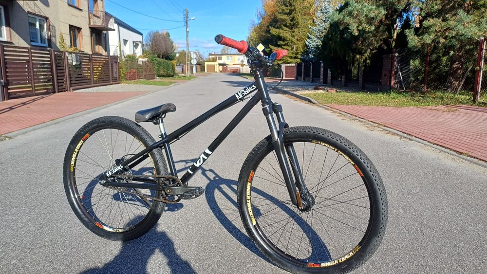Rower Dirt Ns bikes Metropolis 26 Cali Street Dartmoor Octane One mtb
