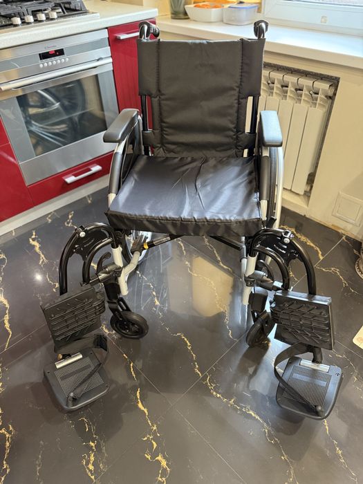 Інвалідна коляска invacare Action NG2