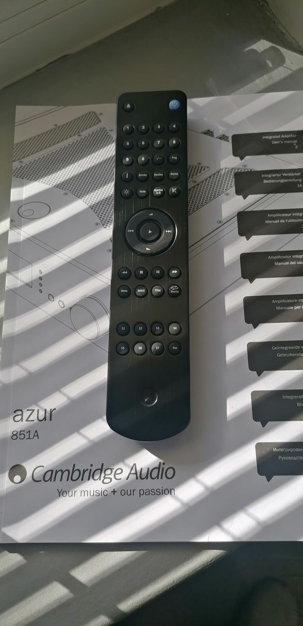 CAMBRIDGE AUDIO AZUR 851A wzmacniacz zintegrowanay