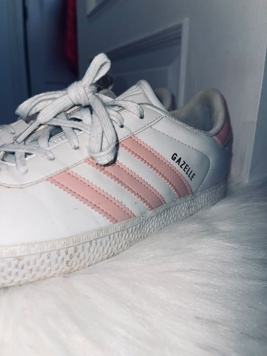 Sapatilhas brancas Adidas tam 38