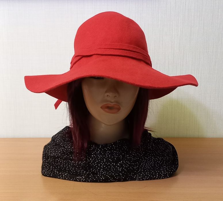 Шляпа фетровая широкие поля