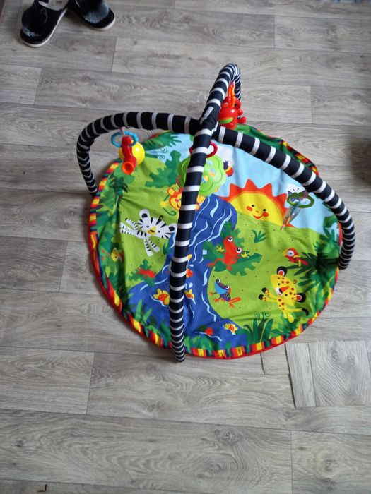 Дитячий килимок дуже гарний