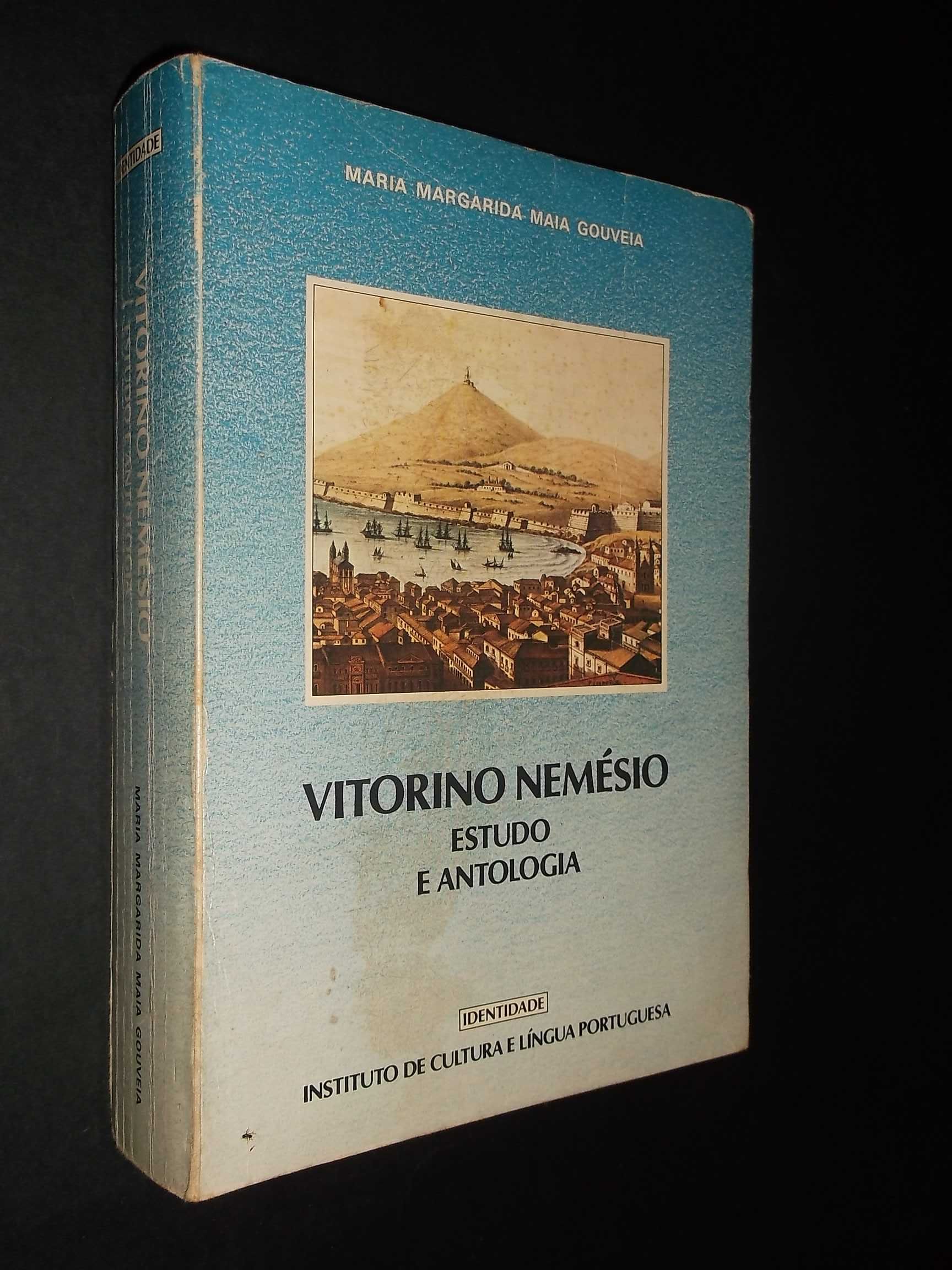 Gouveia (Maria Margarida Maia);Vitorino Nemésio-Estudo e Antologia