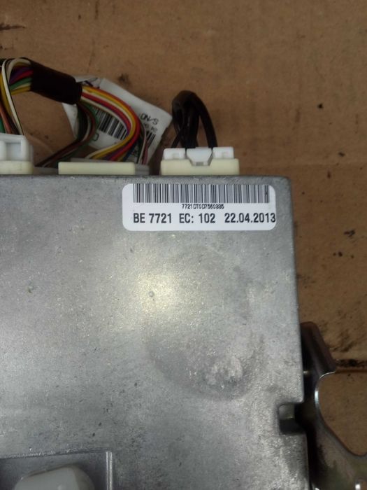 toyota AURIS II 13-15 moduł nawigacji antena gps kabel usb