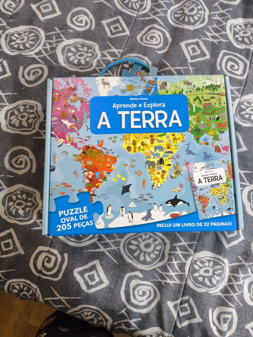 Puzzle Oval "A Terra"