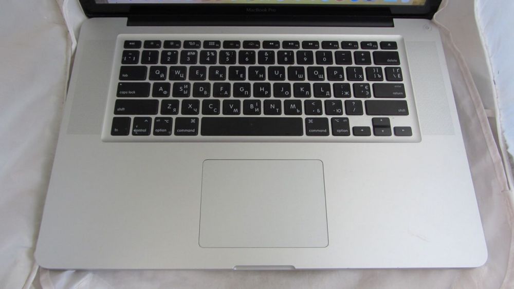Ноутбук MacBook Pro A1286 Intel Core i7 15.4" 8Gb/240 gb SSD