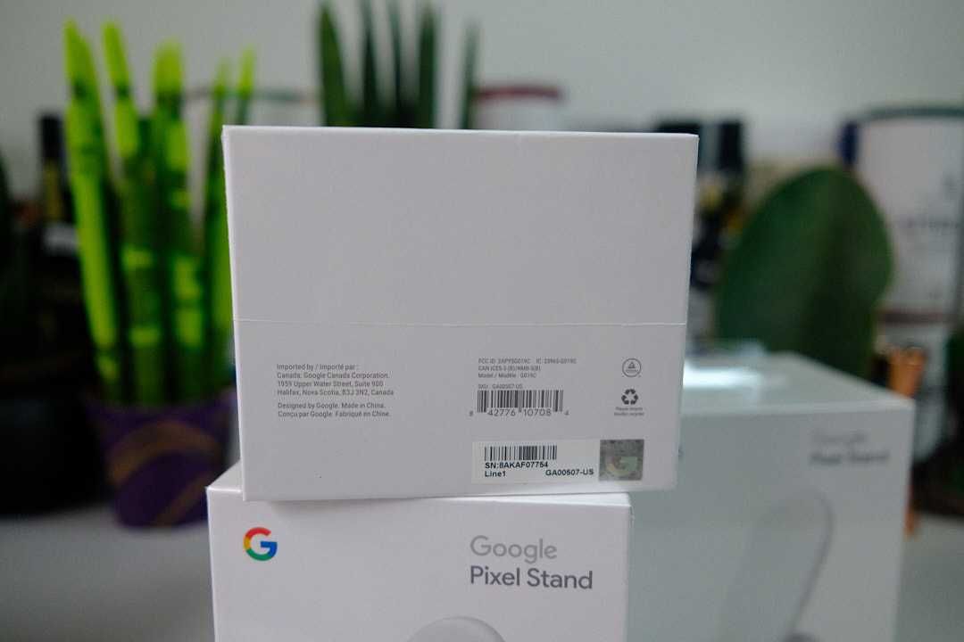 Google Pixel Stand Нові запаковані Коробки ідеал